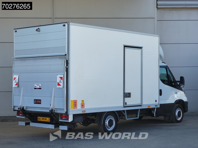 Iveco Daily 35S14 Automaat Laadklep Zijdeur Bakwagen Airco Cruise Camera Euro6 Meubelbak Koffer Airco Cruise control - الشاحنات الصغيرة صندوق مغلق: صور 5 Iveco Daily 35S14 Automaat Laadklep Zijdeur Bakwagen Airco Cruise Camera Euro6 Meubelbak Koffer Airco Cruise control - الشاحنات الصغيرة صندوق مغلق: صور 5