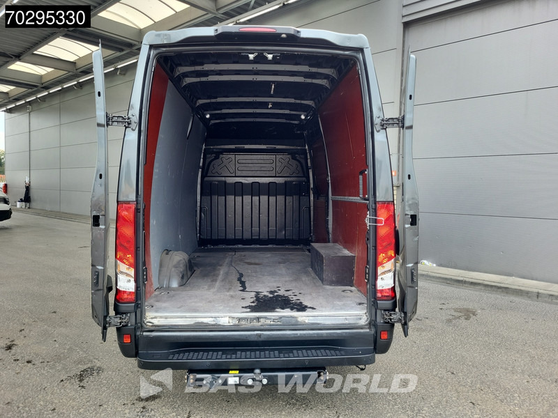 Iveco Daily 35S18 3.0L 180PK Automaat L2H2 LED ACC Navi 3.5t trekhaak Airco L2 12m3 Airco Trekhaak - فان: صور 3 Iveco Daily 35S18 3.0L 180PK Automaat L2H2 LED ACC Navi 3.5t trekhaak Airco L2 12m3 Airco Trekhaak - فان: صور 3