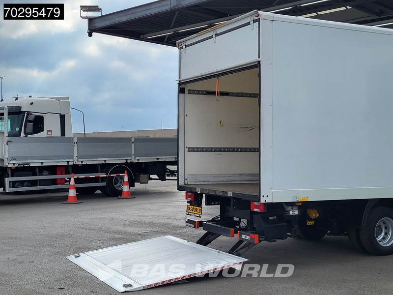 Iveco Daily 70C18 3.0L Automaat Laadklep 7tons 6meter Bakwagen Luchtvering Airco Cruise Meubelbak Koffer 36m3 Airco Cruise control - الشاحنات الصغيرة صندوق مغلق: صور 3 Iveco Daily 70C18 3.0L Automaat Laadklep 7tons 6meter Bakwagen Luchtvering Airco Cruise Meubelbak Koffer 36m3 Airco Cruise control - الشاحنات الصغيرة صندوق مغلق: صور 3