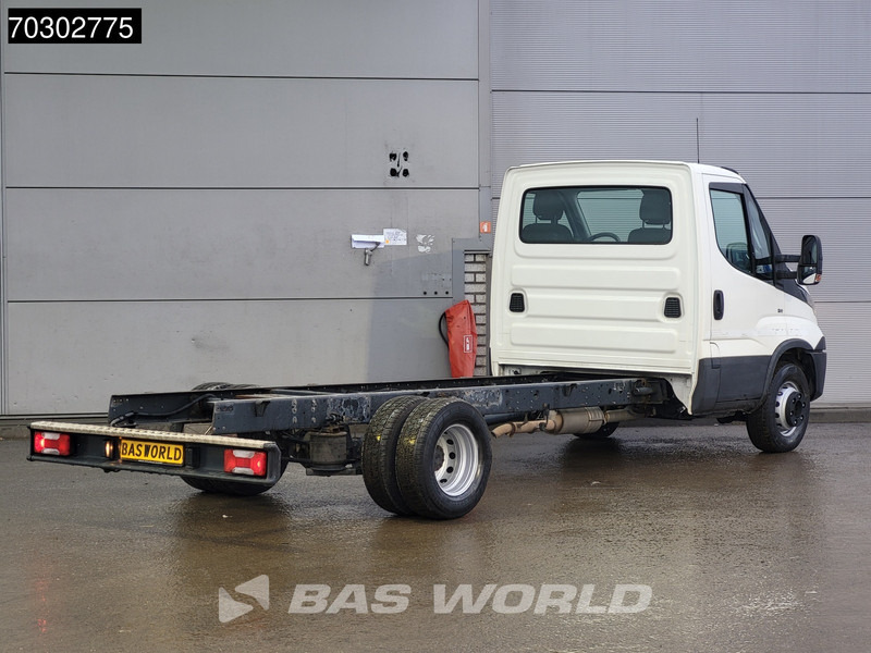 Iveco Daily 70C21 3.0L Automaat Luchtvering 435cm WB 210PK Chassis Cabine Airco Cruise Standkachel Euro6 Chassis Fahrgestell Airco Cruise co - الشاحنات الصغيرة: صور 5 Iveco Daily 70C21 3.0L Automaat Luchtvering 435cm WB 210PK Chassis Cabine Airco Cruise Standkachel Euro6 Chassis Fahrgestell Airco Cruise co - الشاحنات الصغيرة: صور 5