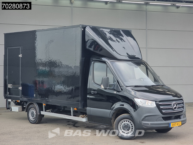 Mercedes-Benz Sprinter 314 CDI Laadklep Automaat Zijdeur Bakwagen Airco Cruise Carplay MBUX Meubelbak Koffer 21m3 Airco Cruise control - الشاحنات الصغيرة صندوق مغلق: صور 5 Mercedes-Benz Sprinter 314 CDI Laadklep Automaat Zijdeur Bakwagen Airco Cruise Carplay MBUX Meubelbak Koffer 21m3 Airco Cruise control - الشاحنات الصغيرة صندوق مغلق: صور 5
