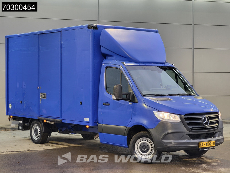 Mercedes-Benz Sprinter 314 CDI Laadklep Zijdeur Bakwagen Airco MBUX CarPlay Euro6 Meubelbak Koffer Airco - الشاحنات الصغيرة صندوق مغلق: صور 2 Mercedes-Benz Sprinter 314 CDI Laadklep Zijdeur Bakwagen Airco MBUX CarPlay Euro6 Meubelbak Koffer Airco - الشاحنات الصغيرة صندوق مغلق: صور 2