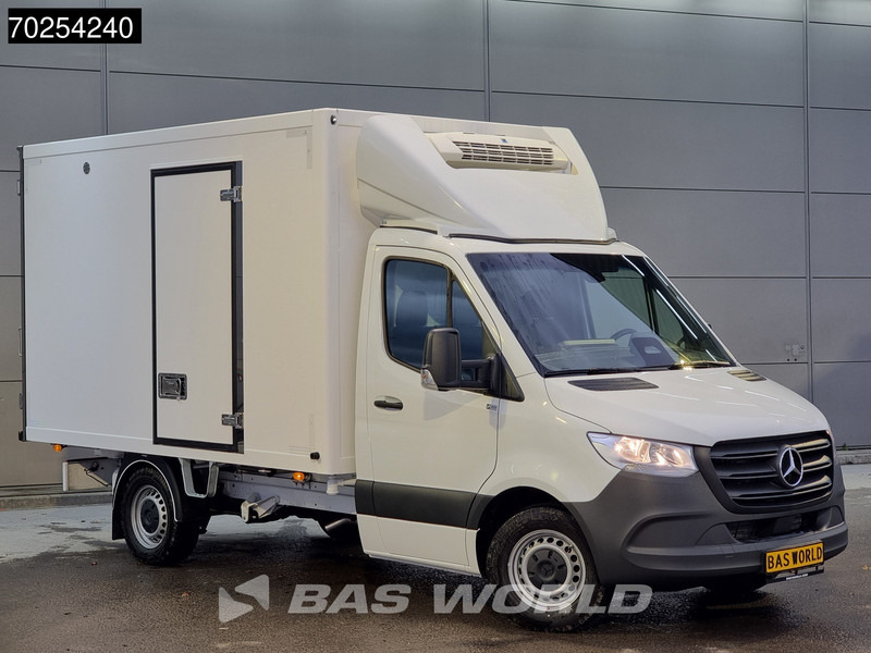 Mercedes-Benz Sprinter 315 CDI Koelwagen Thermo King V-300max 230V stekker Bakwagen Koel Kühlwagen 13m3 Airco Cruise control - الشاحنات الصغيرة المبردة: صور 5 Mercedes-Benz Sprinter 315 CDI Koelwagen Thermo King V-300max 230V stekker Bakwagen Koel Kühlwagen 13m3 Airco Cruise control - الشاحنات الصغيرة المبردة: صور 5