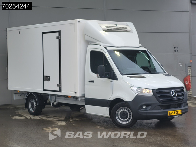 Mercedes-Benz Sprinter 315 CDI Koelwagen Thermo King V-300max 230V stekker Bakwagen Koel Kühlwagen 16m3 Airco Cruise control - الشاحنات الصغيرة المبردة: صور 3 Mercedes-Benz Sprinter 315 CDI Koelwagen Thermo King V-300max 230V stekker Bakwagen Koel Kühlwagen 16m3 Airco Cruise control - الشاحنات الصغيرة المبردة: صور 3