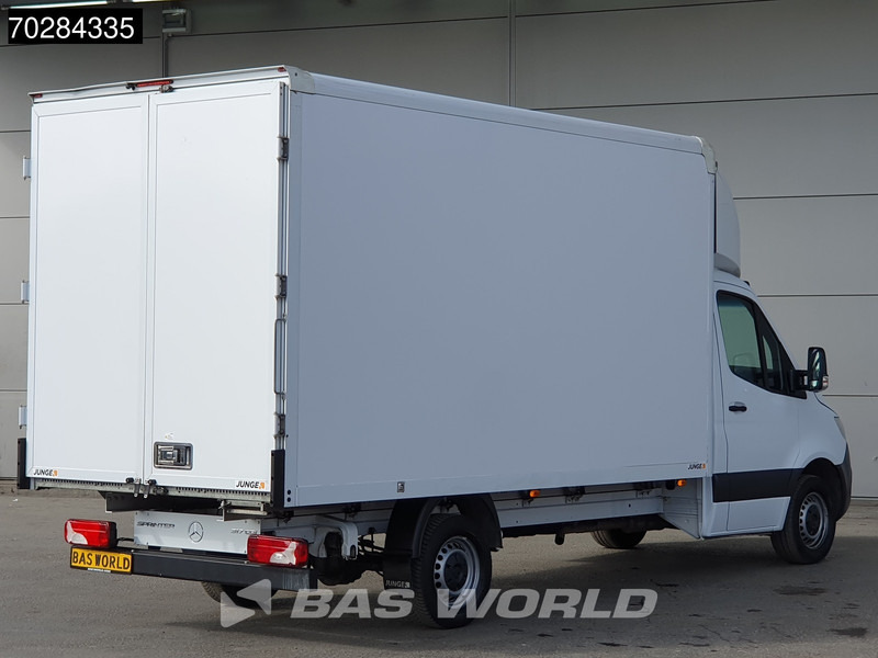 Mercedes-Benz Sprinter 317 CDI Automaat Bakwagen Achterdeuren Airco Camera Euro6 Meubelbak Koffer 21m3 Airco - الشاحنات الصغيرة صندوق مغلق: صور 5 Mercedes-Benz Sprinter 317 CDI Automaat Bakwagen Achterdeuren Airco Camera Euro6 Meubelbak Koffer 21m3 Airco - الشاحنات الصغيرة صندوق مغلق: صور 5