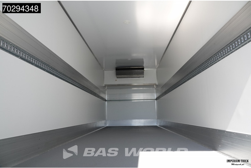 MAN TGX 26.520 TGX 6X2 Thermo King T-1000 R Automatic Lift-Steering Axle Euro 6 - مبردة شاحنة: صور 3 MAN TGX 26.520 TGX 6X2 Thermo King T-1000 R Automatic Lift-Steering Axle Euro 6 - مبردة شاحنة: صور 3