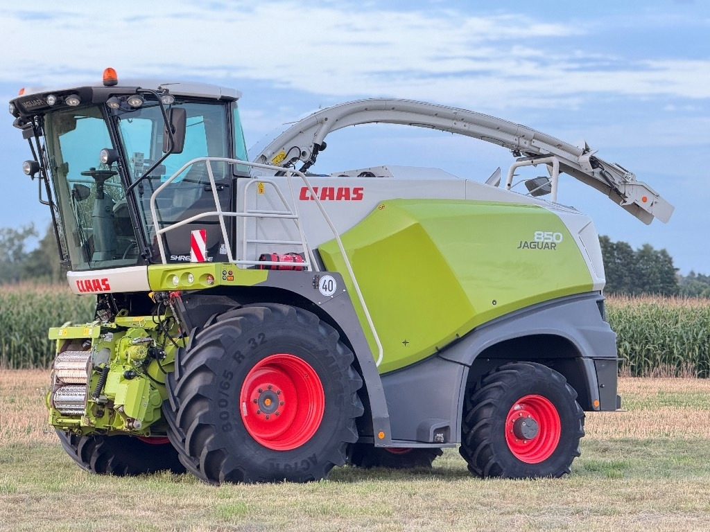 Claas Jaguar 850 Allrad - حصادة الأعلاف: صور 3 Claas Jaguar 850 Allrad - حصادة الأعلاف: صور 3