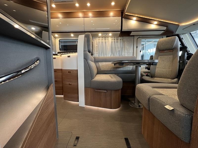 Carthago C2 Tourer I 148 RB-QB "K" - موتر هوم متكامل: صور 4 Carthago C2 Tourer I 148 RB-QB "K" - موتر هوم متكامل: صور 4