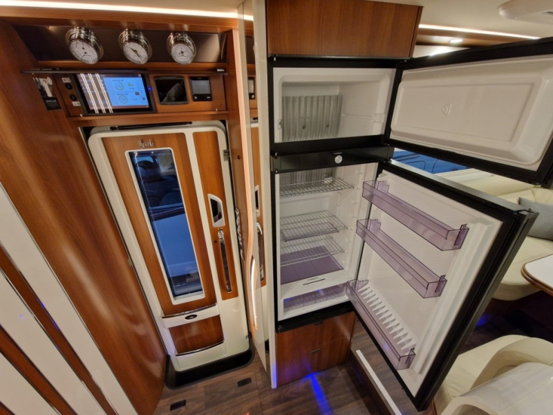 جديد موتر هوم متكامل Carthago Liner For Two I 53: صور 11