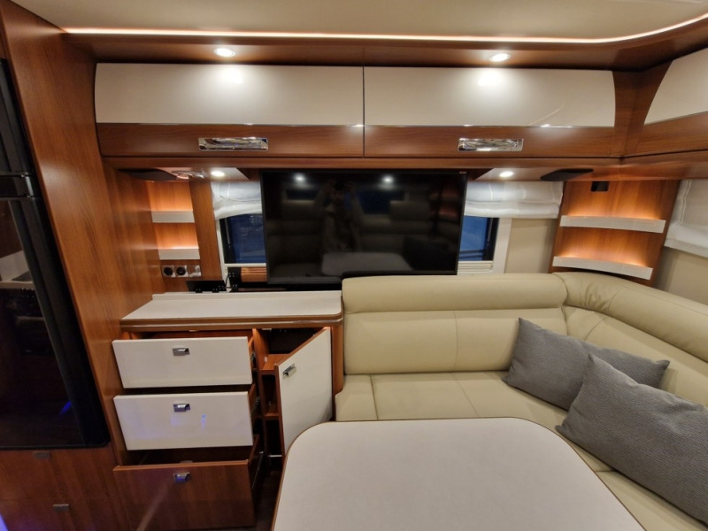 جديد موتر هوم متكامل Carthago Liner For Two I 53: صور 14