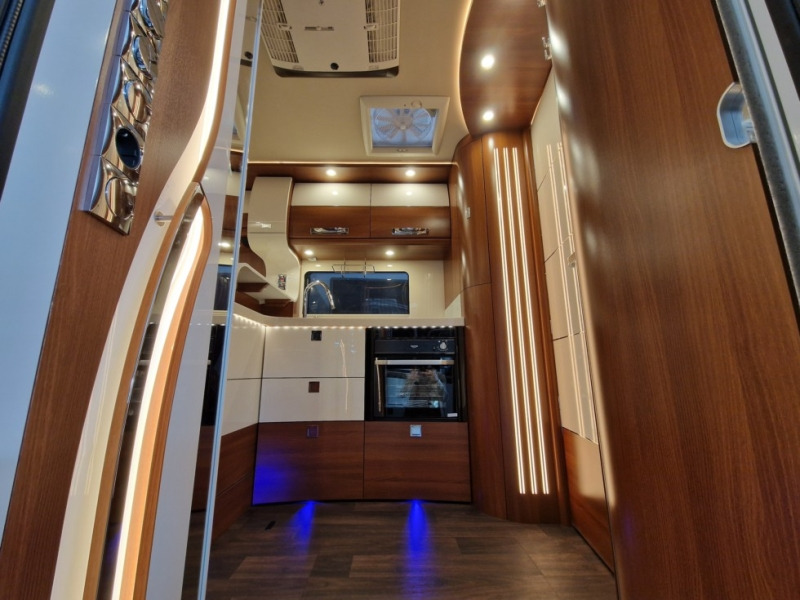 جديد موتر هوم متكامل Carthago Liner For Two I 53: صور 10