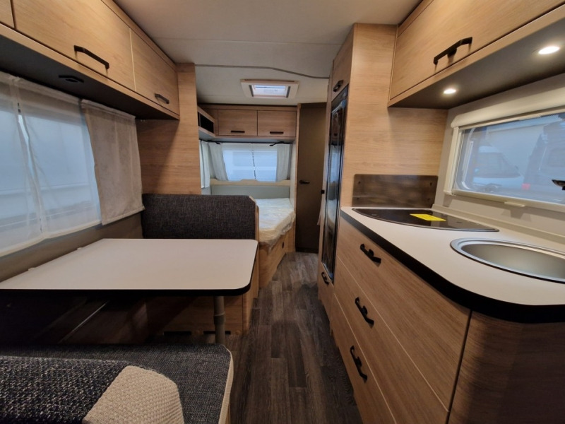 Weinsberg CaraOne 500 FDK - كرفان سحب: صور 5 Weinsberg CaraOne 500 FDK - كرفان سحب: صور 5