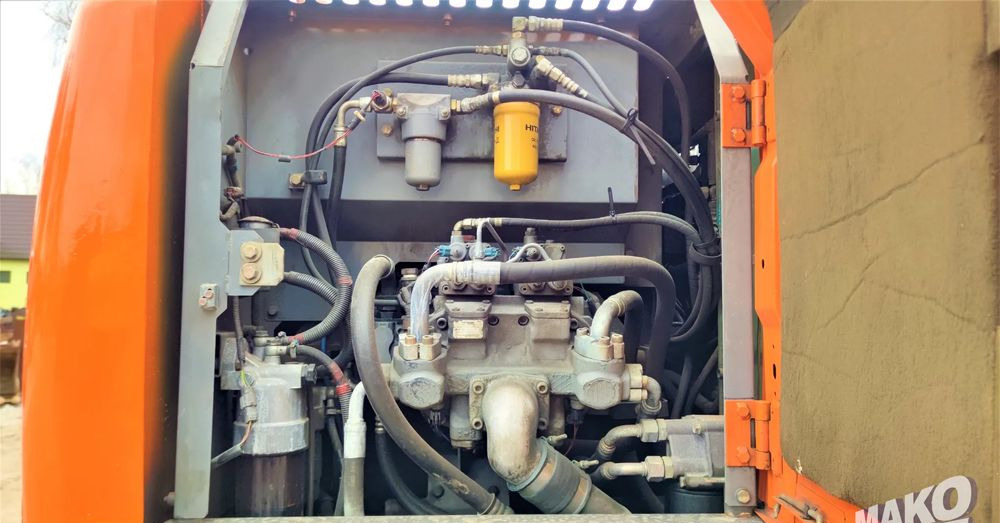 حفارة على عجلات Hitachi ZX140W-3: صور 9 حفارة على عجلات Hitachi ZX140W-3: صور 9