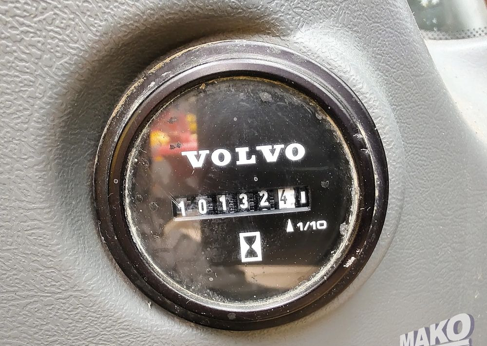 حفارات زحافة Volvo EC140 EL: صور 15 حفارات زحافة Volvo EC140 EL: صور 15