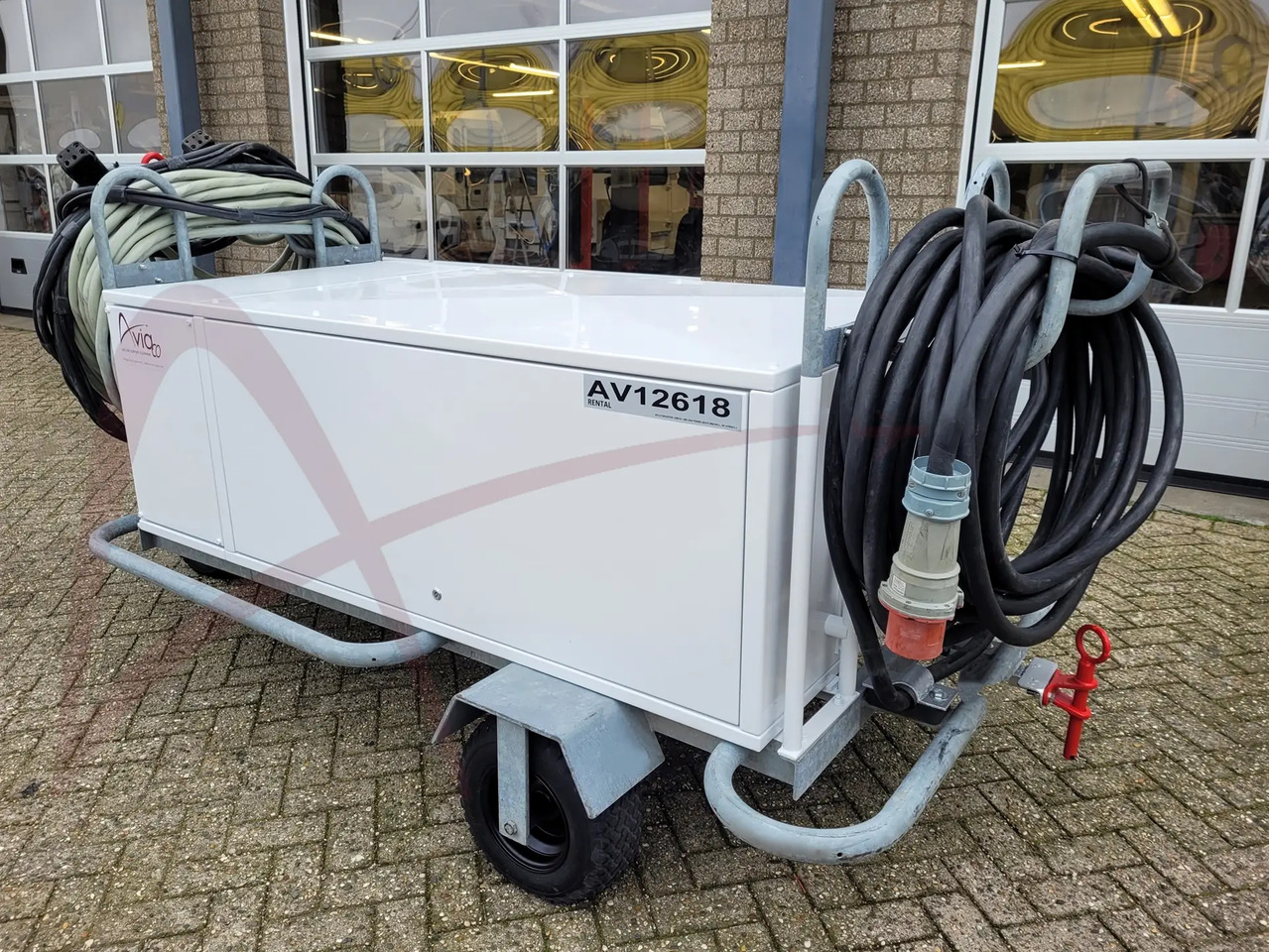AXA POWER 3GSTS 200/345L - وحدة الطاقة الأرضية للطائرات: صور 1 AXA POWER 3GSTS 200/345L - وحدة الطاقة الأرضية للطائرات: صور 1