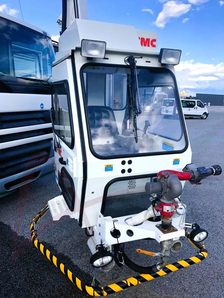 FMC LMD 2000 - ماكينة إزالة الجليد عن الطائرات: صور 4 FMC LMD 2000 - ماكينة إزالة الجليد عن الطائرات: صور 4