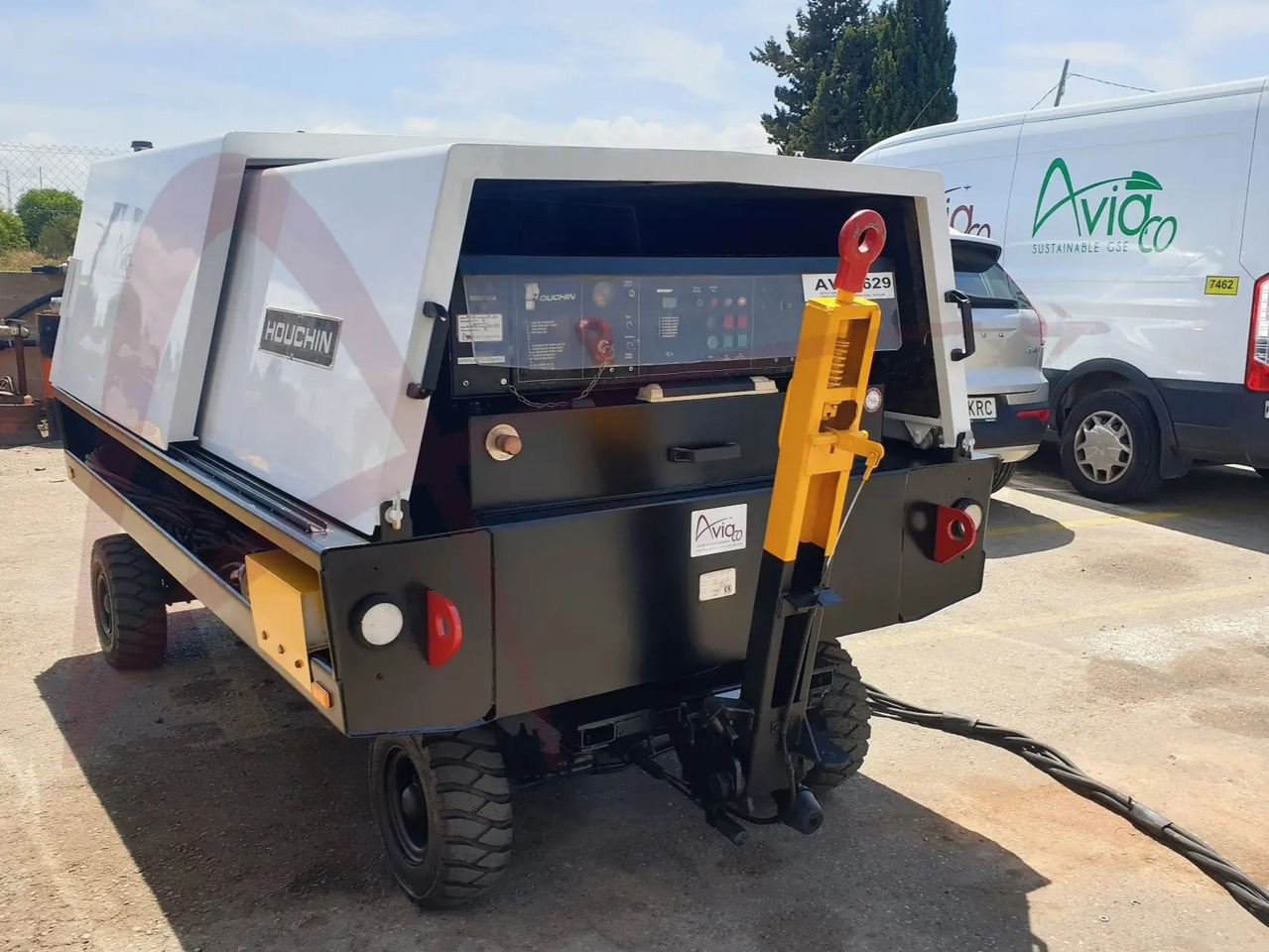 HOUCHIN C690-100DV - وحدة الطاقة الأرضية للطائرات: صور 2 HOUCHIN C690-100DV - وحدة الطاقة الأرضية للطائرات: صور 2