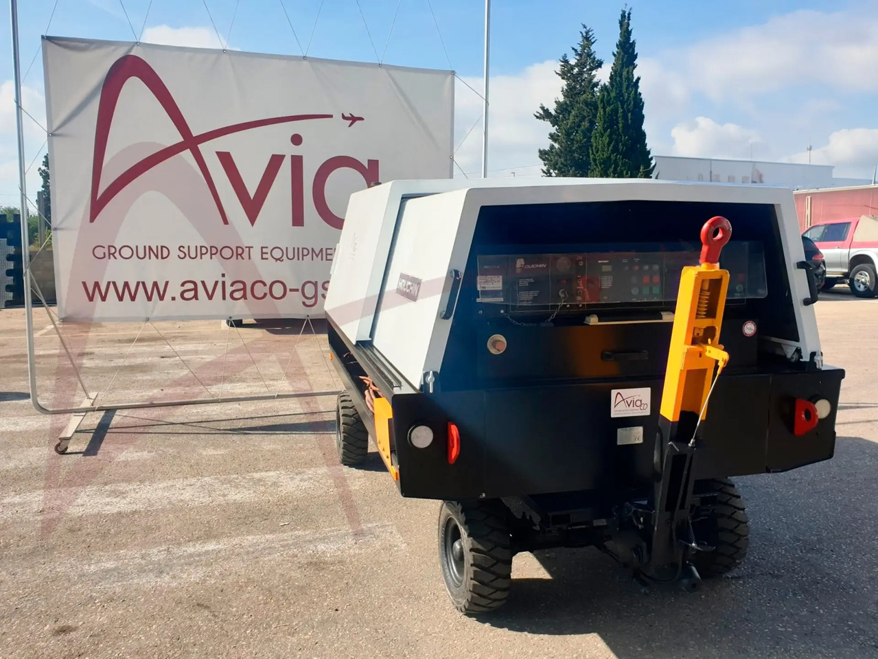 HOUCHIN C690 - وحدة الطاقة الأرضية للطائرات: صور 2 HOUCHIN C690 - وحدة الطاقة الأرضية للطائرات: صور 2