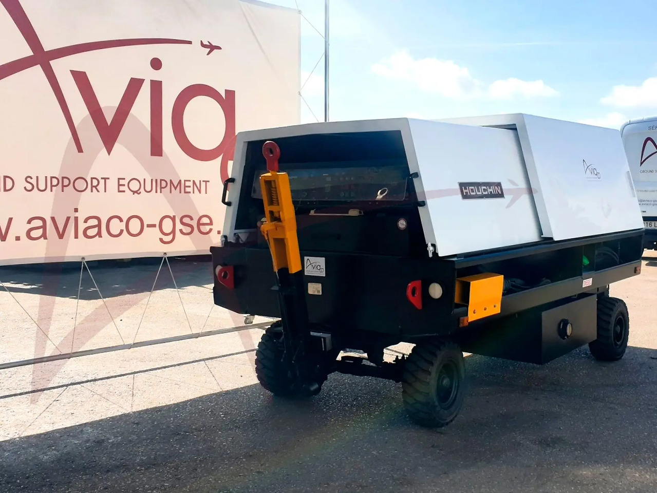 HOUCHIN C690 - وحدة الطاقة الأرضية للطائرات: صور 3 HOUCHIN C690 - وحدة الطاقة الأرضية للطائرات: صور 3