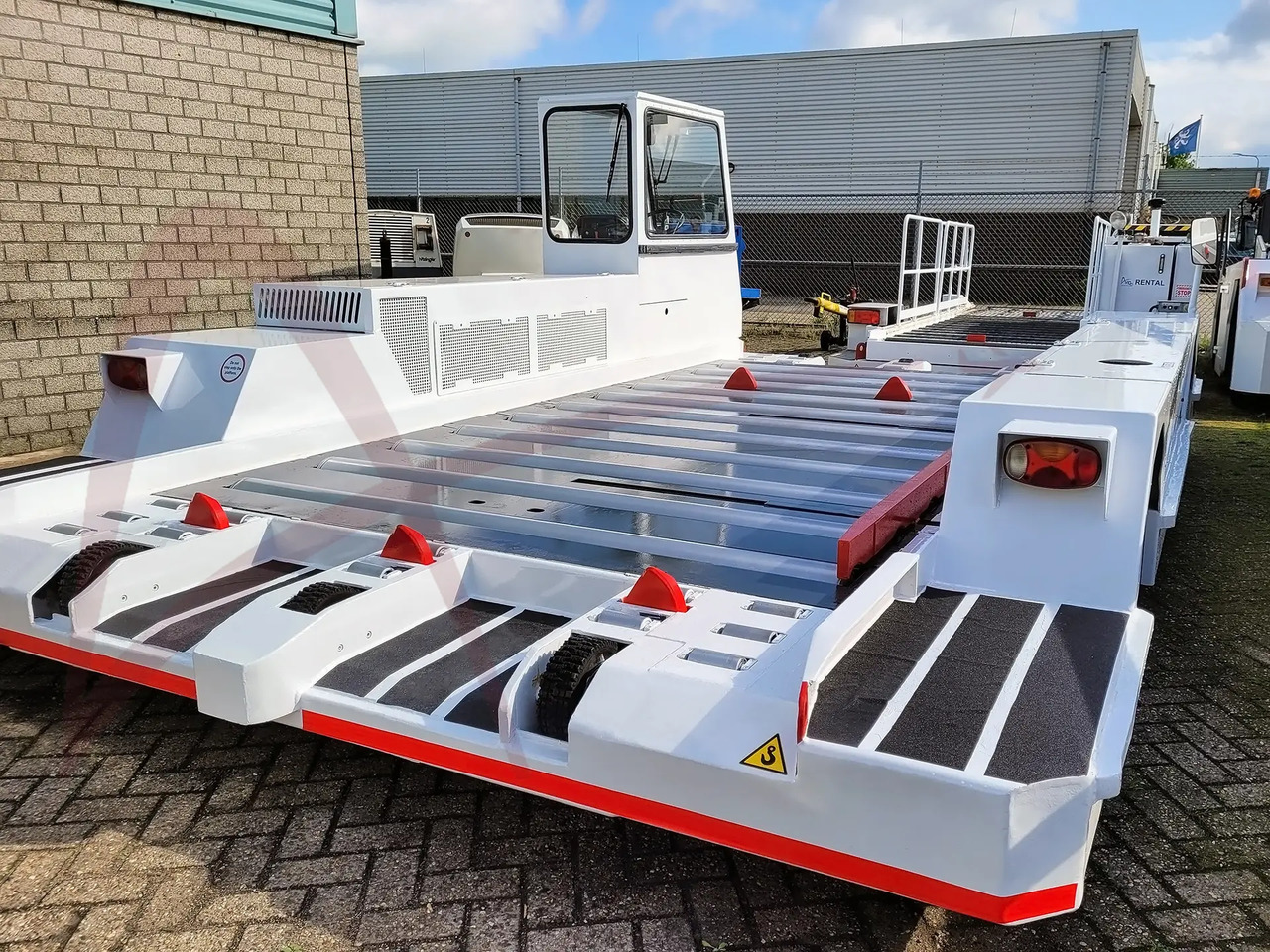 MULAG PULSAR 7L - معدات الدعم الأرضي: صور 2 MULAG PULSAR 7L - معدات الدعم الأرضي: صور 2