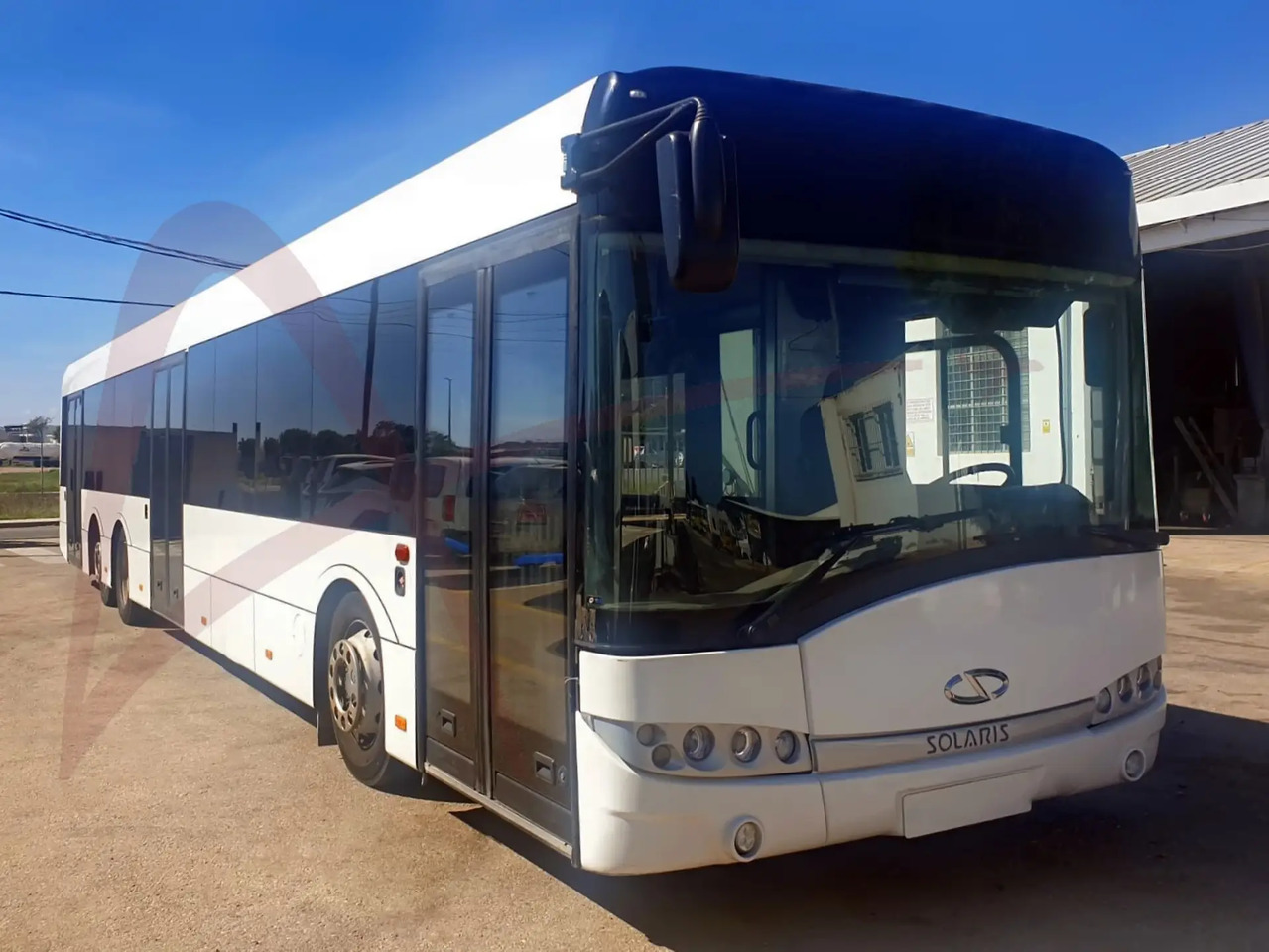 SOLARIS URBINO 15 - حافلة المطار: صور 1 SOLARIS URBINO 15 - حافلة المطار: صور 1