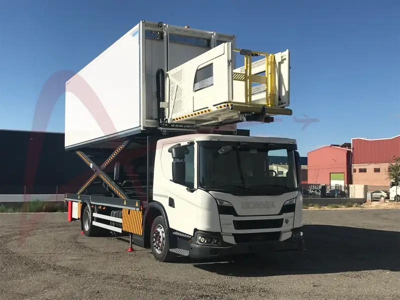 TECNOVE L280 B4X2LB - شاحنة تموين الطائرات: صور 3 TECNOVE L280 B4X2LB - شاحنة تموين الطائرات: صور 3