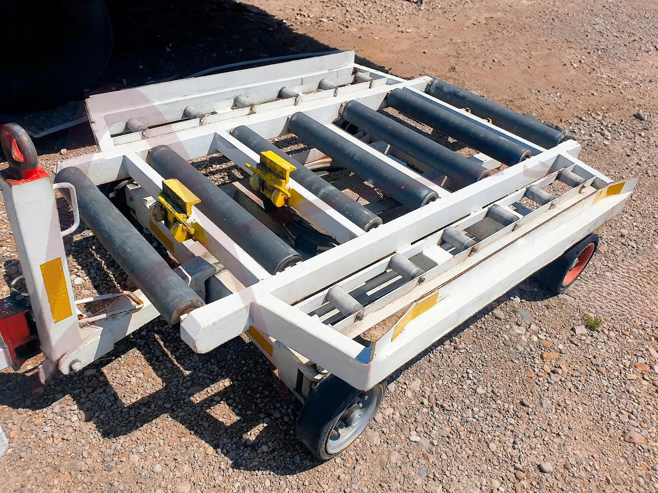 TEMG TG-0010 - معدات الدعم الأرضي: صور 1 TEMG TG-0010 - معدات الدعم الأرضي: صور 1