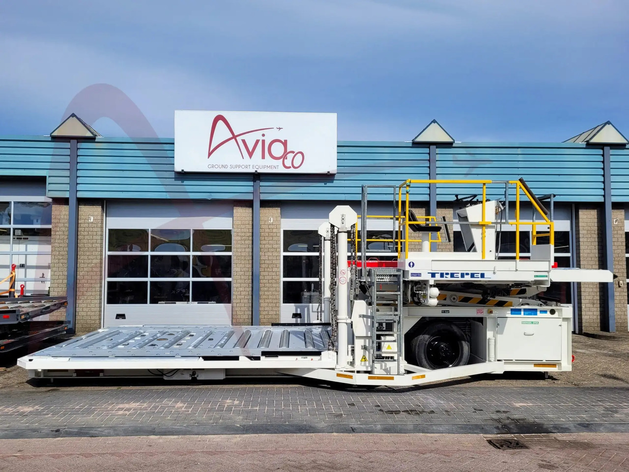 TREPEL CHAMP 70W - محملات الحاويات والمنصات النقالة: صور 1 TREPEL CHAMP 70W - محملات الحاويات والمنصات النقالة: صور 1