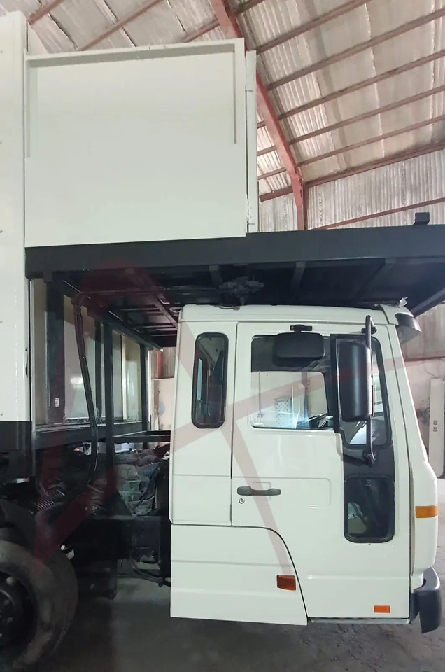 VOLVO AEROLIFT-B-VO/FL616H - شاحنة تموين الطائرات: صور 5 VOLVO AEROLIFT-B-VO/FL616H - شاحنة تموين الطائرات: صور 5