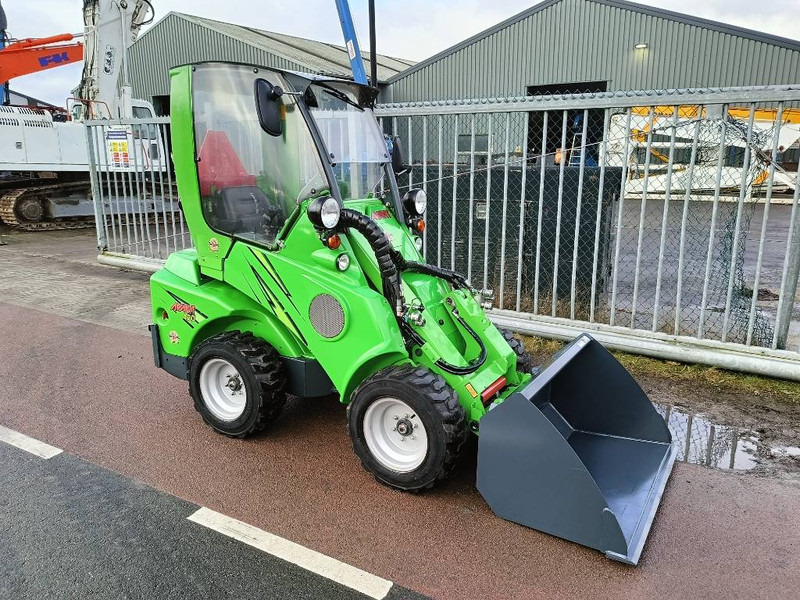 Avant M420 MSDNT mini shovel loader lader 980 kg CE - اللودر المجنزر صغير: صور 3 Avant M420 MSDNT mini shovel loader lader 980 kg CE - اللودر المجنزر صغير: صور 3