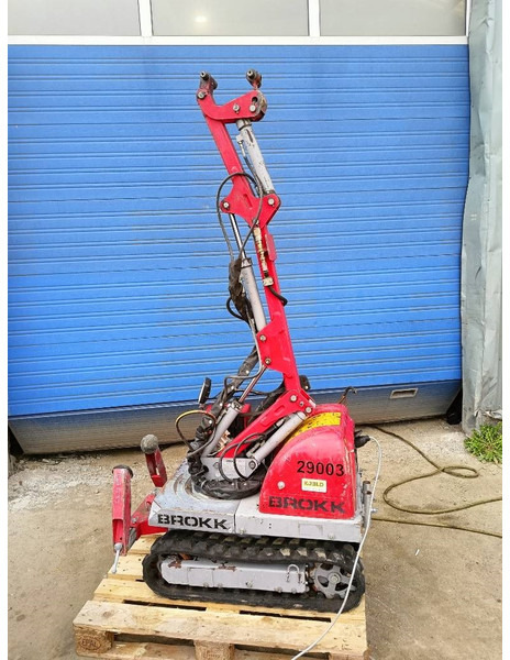 Brokk mini cut 40 demolition robot remote controlled - حفارات زحافة: صور 3 Brokk mini cut 40 demolition robot remote controlled - حفارات زحافة: صور 3