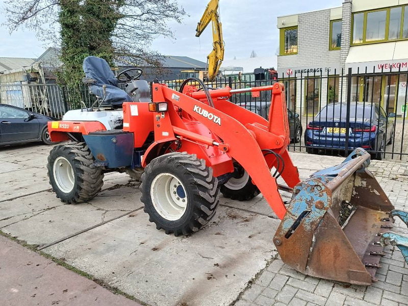 Kubota R 520 shovel wiellader loader lader met bak/vorken - اللودر بعجل: صور 3 Kubota R 520 shovel wiellader loader lader met bak/vorken - اللودر بعجل: صور 3