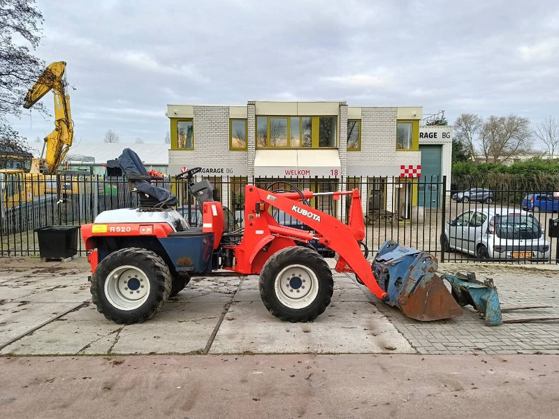 Kubota R 520 shovel wiellader loader lader met bak/vorken - اللودر بعجل: صور 2 Kubota R 520 shovel wiellader loader lader met bak/vorken - اللودر بعجل: صور 2