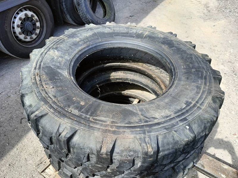 Michelin continental band 13R22.5 , 315/80R22.5 , 13R22,5 l - الإطارات والجنوط - آلات البناء: صور 3 Michelin continental band 13R22.5 , 315/80R22.5 , 13R22,5 l - الإطارات والجنوط - آلات البناء: صور 3