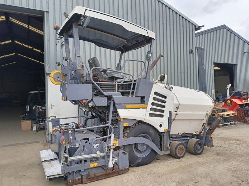 Vögele Super 1303-3i asfalteermachine asphalt paver - العامل بالقار: صور 5 Vögele Super 1303-3i asfalteermachine asphalt paver - العامل بالقار: صور 5