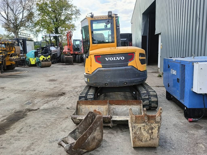 Volvo ECR 58 D rups graafmachine tracked excavator bagge - حفارة مصغرة: صور 3 Volvo ECR 58 D rups graafmachine tracked excavator bagge - حفارة مصغرة: صور 3