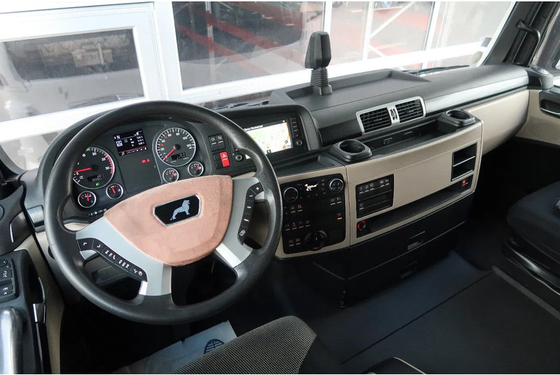 MAN TGX 26.580 6X2/4 RETARDER/ STEERED-PUSHER/ PTO/ ETC - شاحنة جرار: صور 2 MAN TGX 26.580 6X2/4 RETARDER/ STEERED-PUSHER/ PTO/ ETC - شاحنة جرار: صور 2