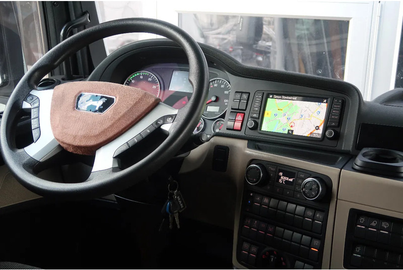 MAN TGX 26.580 6X2/4 RETARDER/ STEERED-PUSHER/ PTO/ ETC - شاحنة جرار: صور 5 MAN TGX 26.580 6X2/4 RETARDER/ STEERED-PUSHER/ PTO/ ETC - شاحنة جرار: صور 5