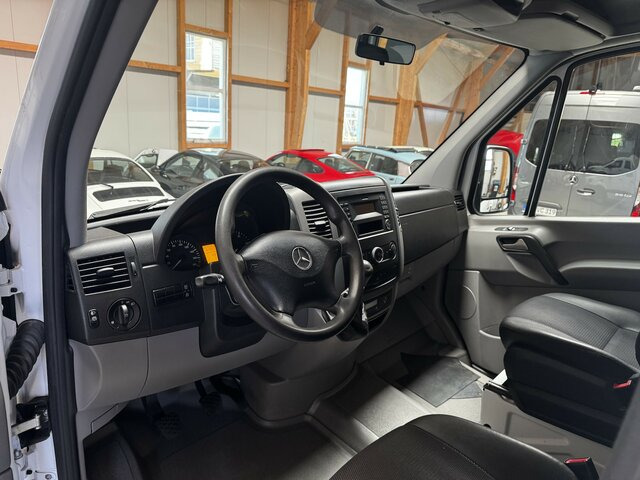 MERCEDES-BENZ Sprinter 316 CDI Doka 4x4 Allrad Plane - الشاحنات الصغيرة ستائر, الشاحنات الصغيرة كابينة مزدوجة: صور 5 MERCEDES-BENZ Sprinter 316 CDI Doka 4x4 Allrad Plane - الشاحنات الصغيرة ستائر, الشاحنات الصغيرة كابينة مزدوجة: صور 5