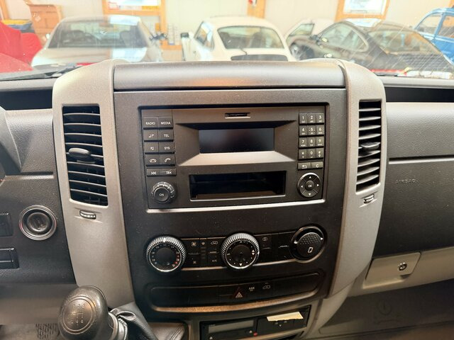 MERCEDES-BENZ Sprinter 316 CDI Pritsche 4x4 Allrad Plane... - الشاحنات الصغيرة ستائر: صور 5 MERCEDES-BENZ Sprinter 316 CDI Pritsche 4x4 Allrad Plane... - الشاحنات الصغيرة ستائر: صور 5