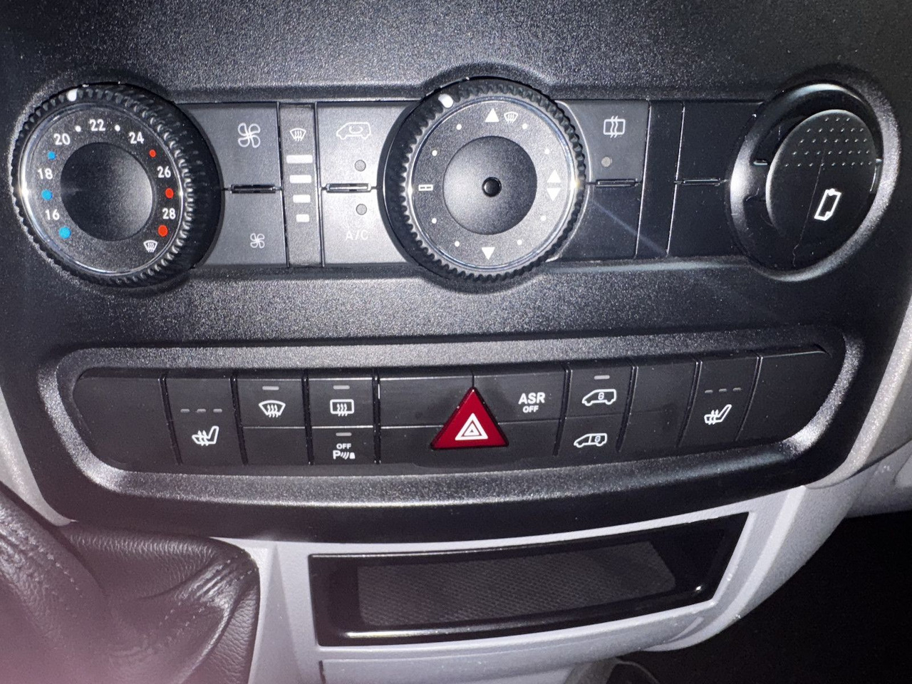 كرفان فان Mercedes-Benz Sprinter 319 CDI 4x4 3.0 V6 Untersetzung 1a!: صور 29