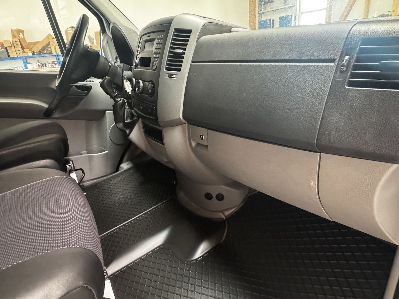 كرفان فان Mercedes-Benz Sprinter 319 CDI 4x4 3.0 V6 Untersetzung 1a!: صور 25