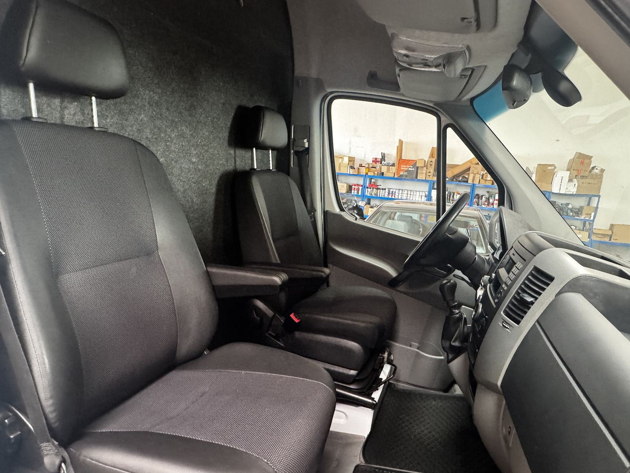 كرفان فان Mercedes-Benz Sprinter 319 CDI 4x4 3.0 V6 Untersetzung 1a!: صور 24