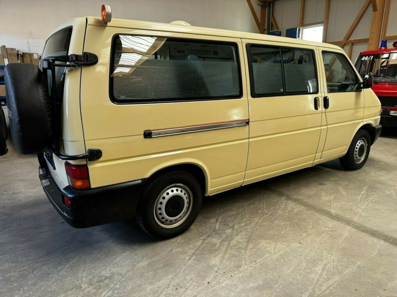 Volkswagen T4 2.5 TDI Syncro 4x4 lang 1. Hand! - فان: صور 5 Volkswagen T4 2.5 TDI Syncro 4x4 lang 1. Hand! - فان: صور 5