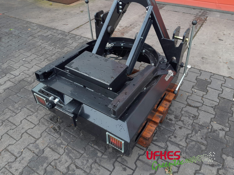 TP 200 driepuntsbok draaibaar - ماكينة تقطيع الأغصان: صور 2 TP 200 driepuntsbok draaibaar - ماكينة تقطيع الأغصان: صور 2