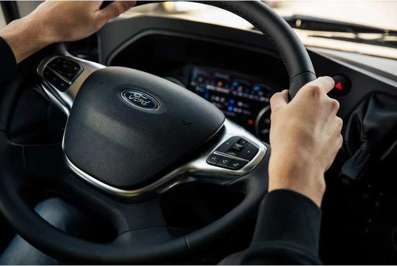 شاحنة جرار Ford F-Max 500 | Leasing from €1097/ month: صور 13