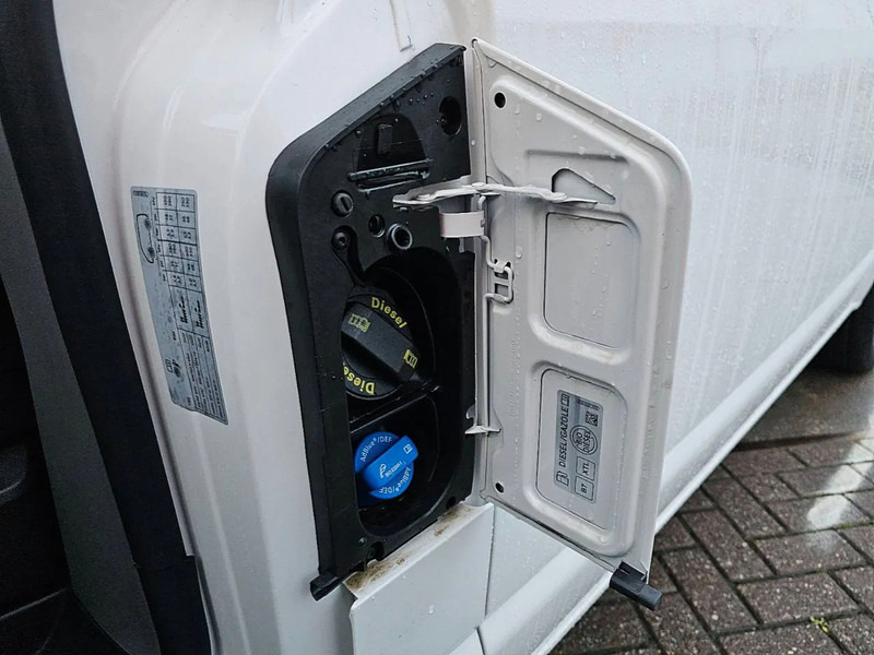 Volkswagen Transporter 2.0 TDI | Leasing إيجار Volkswagen Transporter 2.0 TDI | Leasing: صور 14