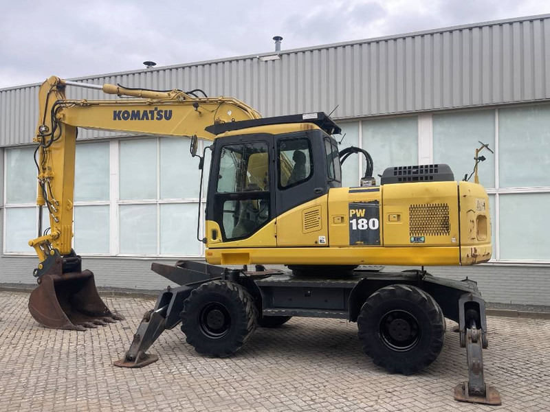 Komatsu PW 180-7EO 2009 - حفارة على عجلات: صور 5 Komatsu PW 180-7EO 2009 - حفارة على عجلات: صور 5