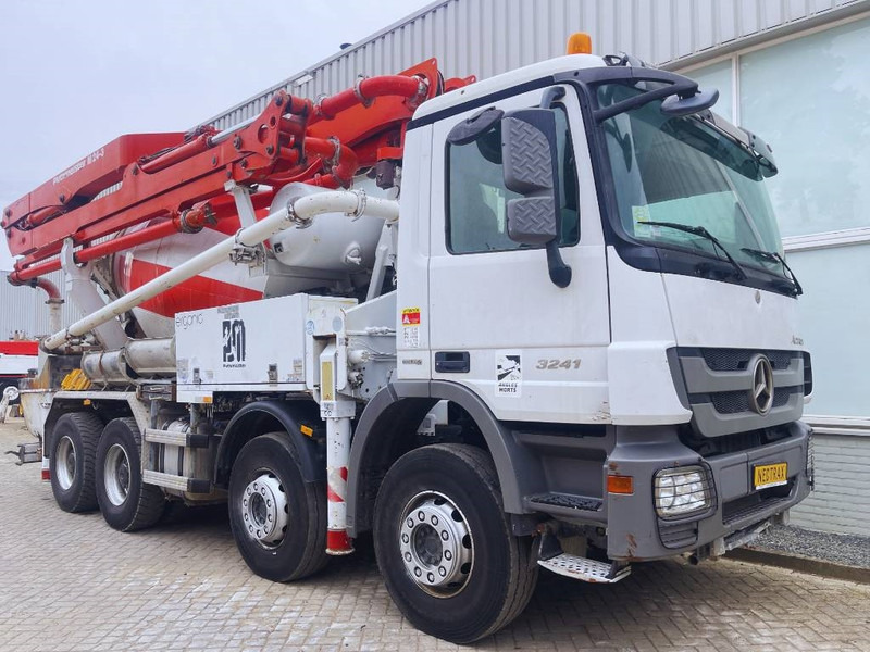 Mercedes-Benz Actros 3241 Putzmeister M24/3 2013 8X4 - شاحنة خلاطة خرسانة: صور 3 Mercedes-Benz Actros 3241 Putzmeister M24/3 2013 8X4 - شاحنة خلاطة خرسانة: صور 3