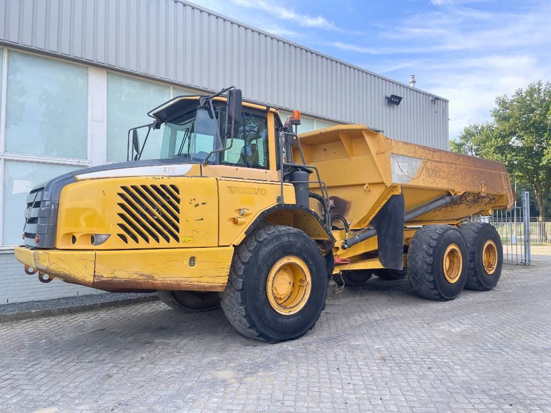 Volvo A25E - شاحنة مفصلية: صور 4 Volvo A25E - شاحنة مفصلية: صور 4